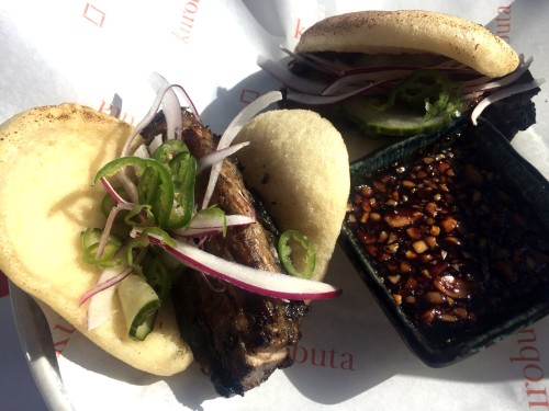 Bbq pork belly, steamed bun and spicy peanut soy
