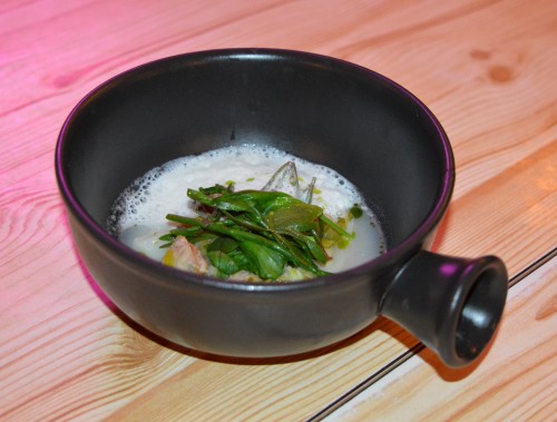 Smoked haddock, scallops, leeks, seaweed, mint, oil