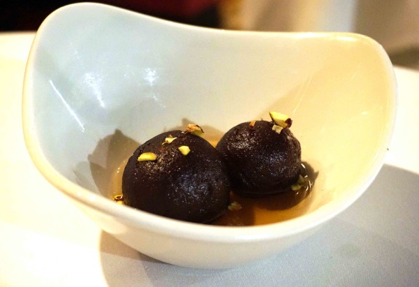 Thali Restaurant Gulab Jamun