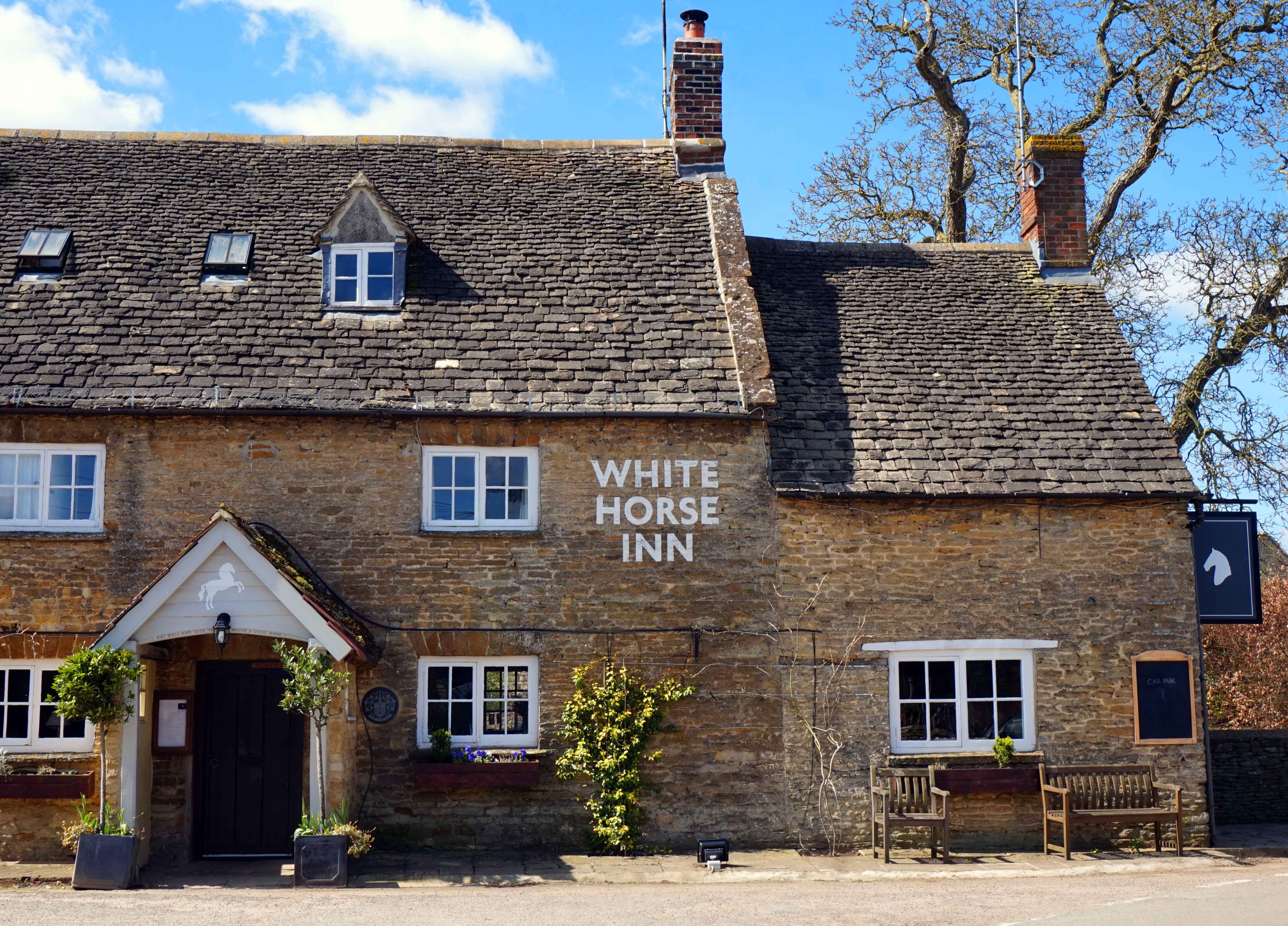 TheHotelaholic – REVIEW: The White Horse Inn, Daisy Hill, Duns Tew, Oxfordshire