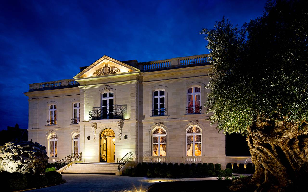 La Grande Maison de Bernard Magrez Hotel Review: Pure Luxury in Bordeaux, France