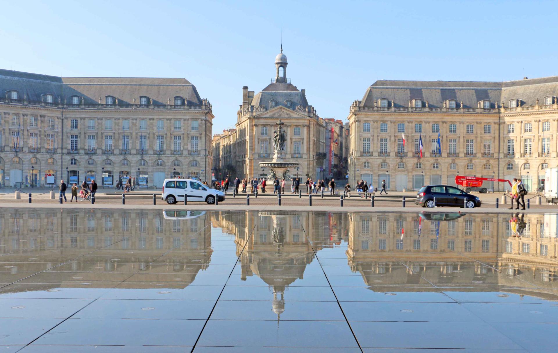 24hoursin: 24 Hours in the Vibrant French City of Bordeaux
