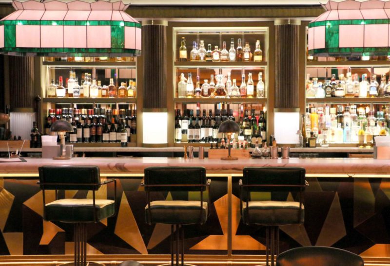 Smith & Wollensky Restaurant Review: An All-American Weekend Brunch on the Strand