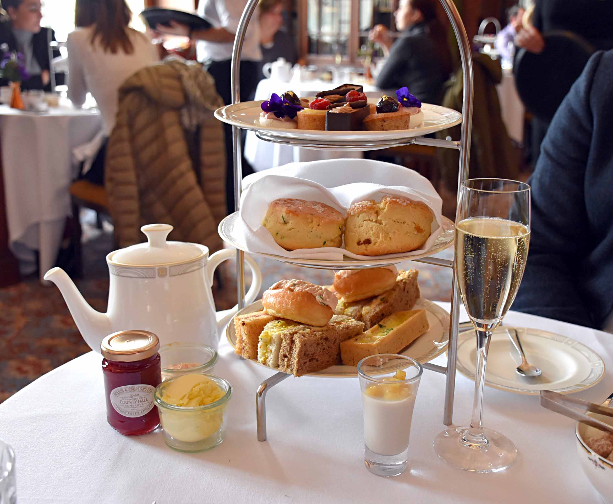 The Library Lounge Afternoon Tea Review: A Timeless Classic at London Marriott County Hall