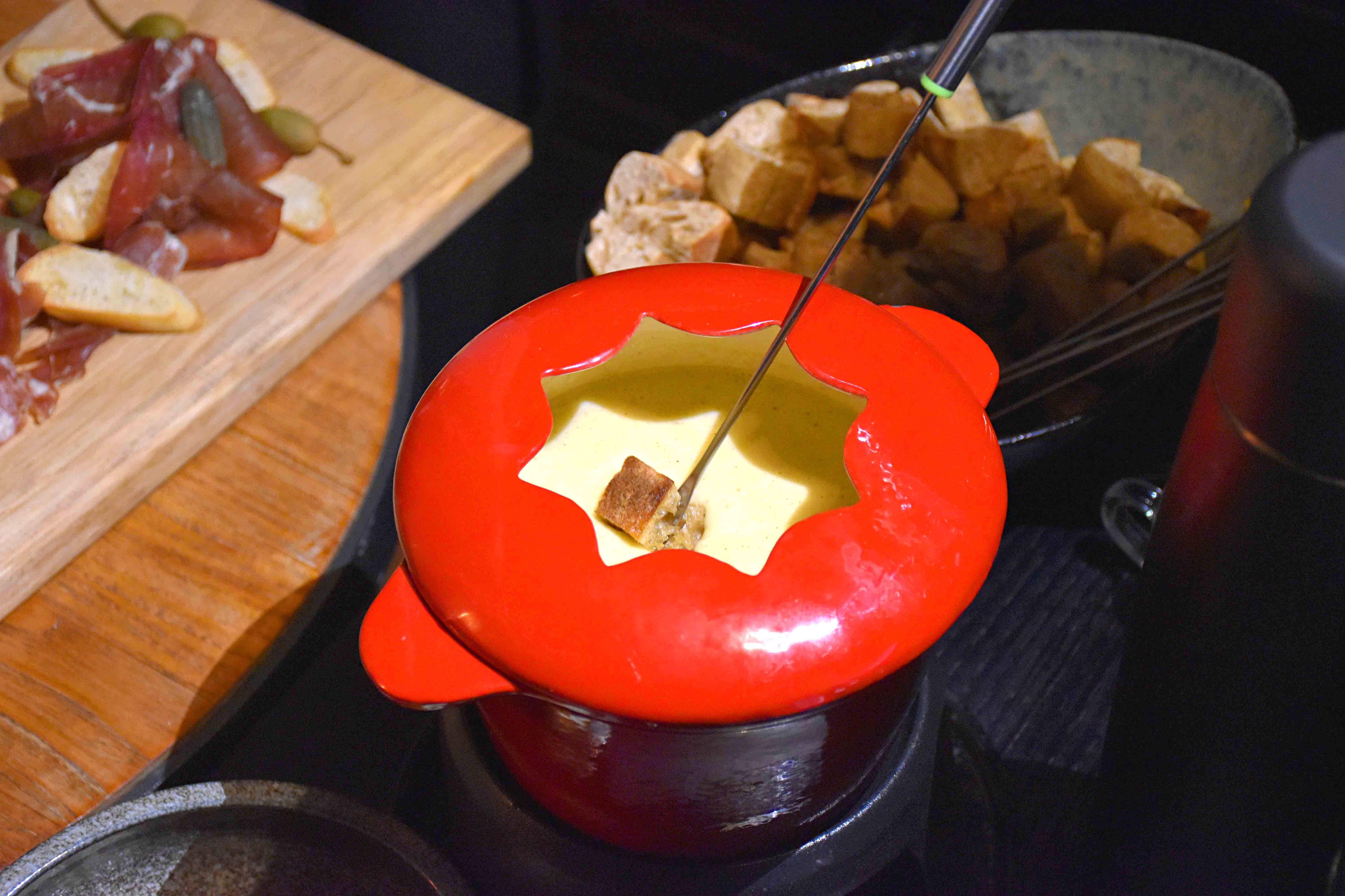 Apres With A View Fondue