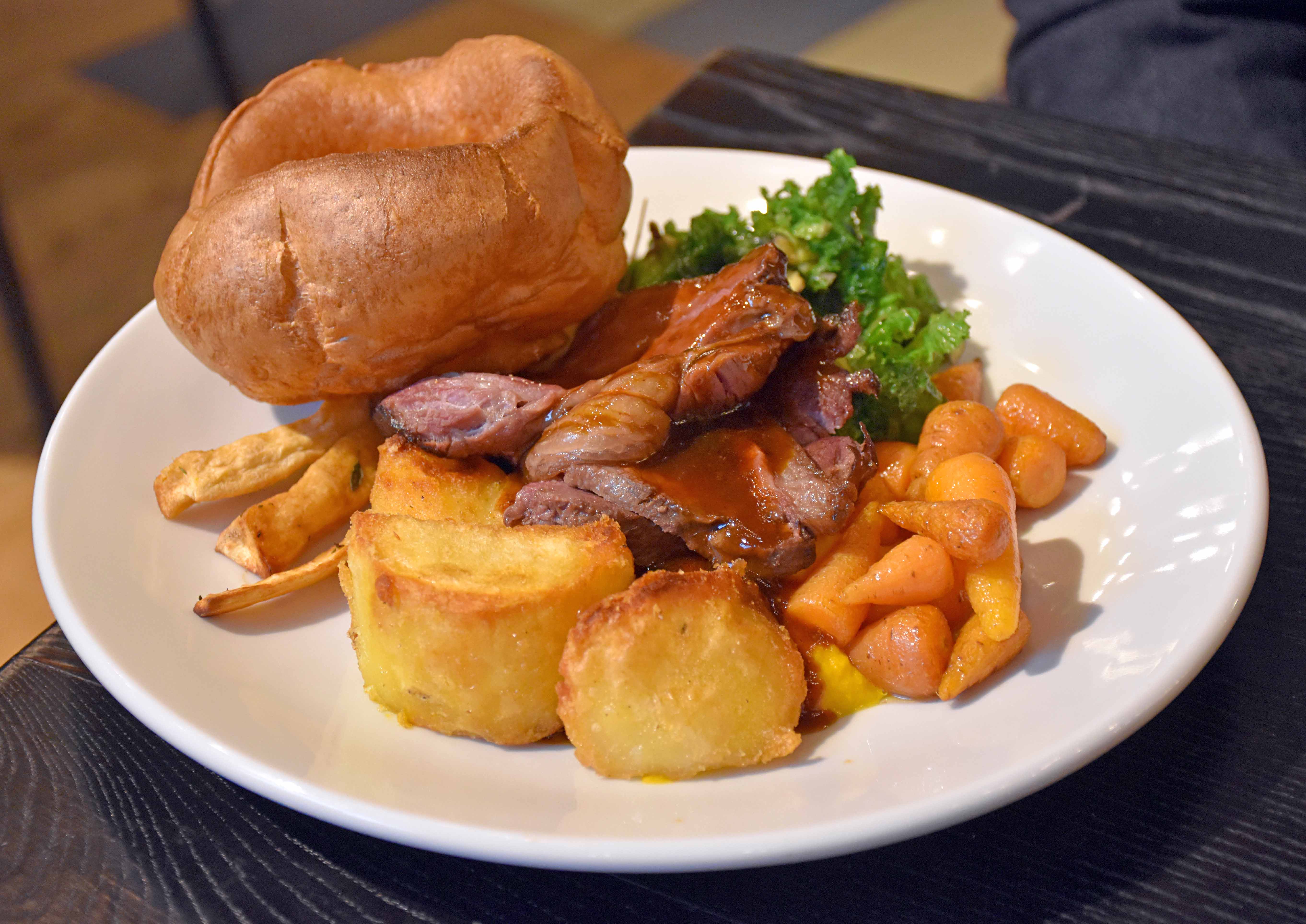 Vinoteca City Sunday Roast Beef Main Course