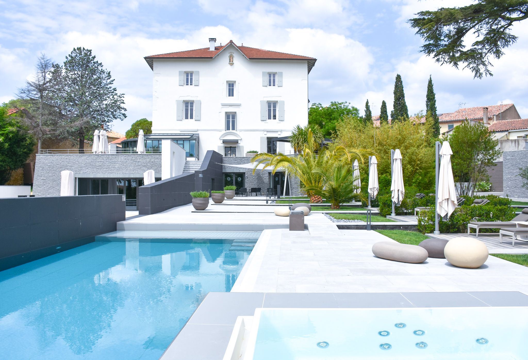 Château Autignac Review: The Most Luxurious Bed and Breakfast in France