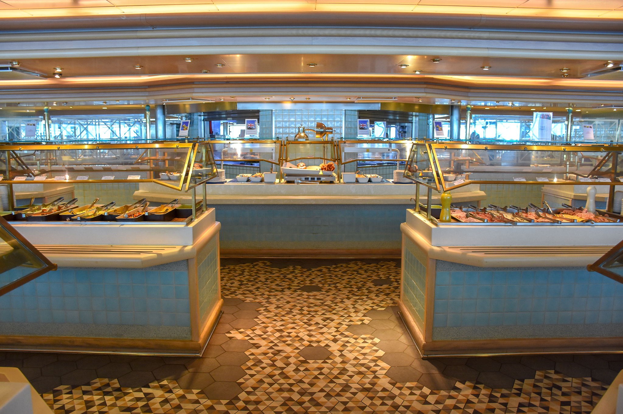p&o cruise ship buffet